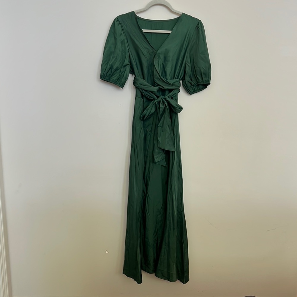 Size 12 V Neck Tie Front Dress